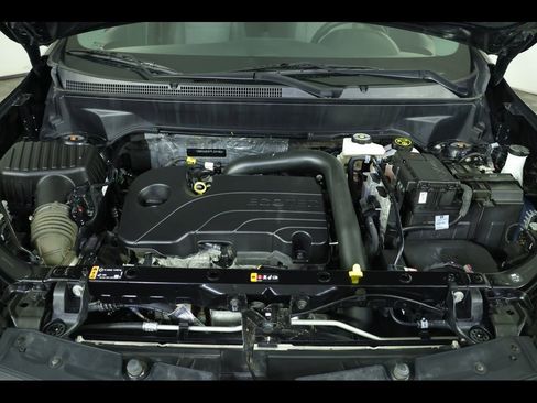 Used 2023 Chevrolet Equinox LT image 17