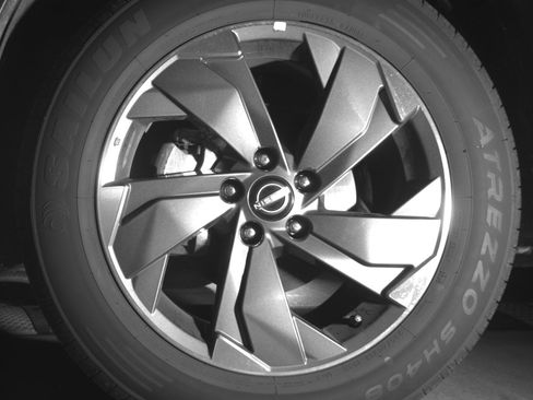 Used 2025 Nissan Rogue SV FWD image 12