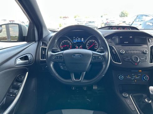 Used 2017 Ford Focus ST FWD image 66