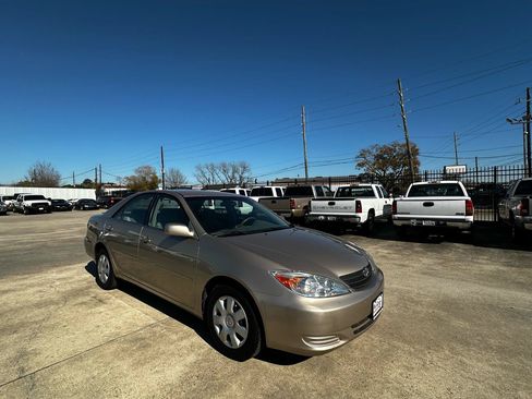 Used 2003 Toyota Camry LE FWD image 7