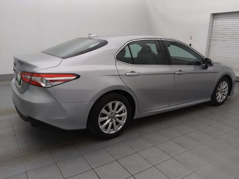 Used 2019 Toyota Camry LE FWD image 10