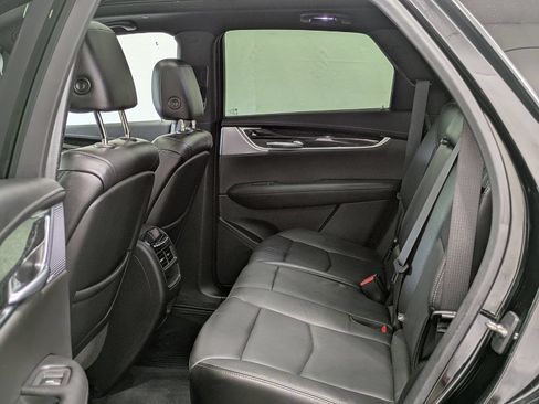 Used 2020 Cadillac XT5 Premium Luxury FWD image 16