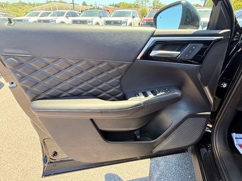 New 2026 Nissan Rogue Platinum AWD/4WD image 10