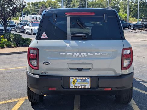 Used 2021 Ford Bronco Sport Outer Banks w/ Outer Banks Package image 4