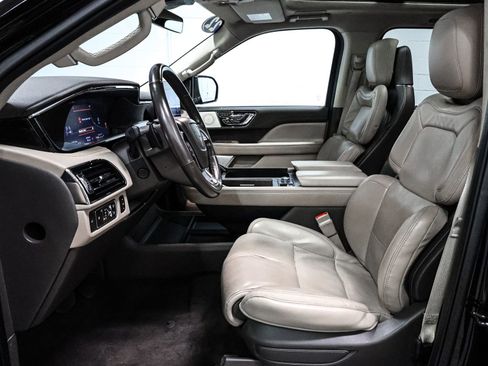Used 2022 Lincoln Navigator L Reserve image 23