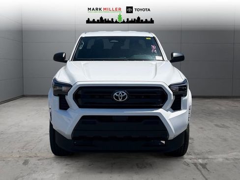New 2026 Toyota Tacoma SR AWD/4WD image 8