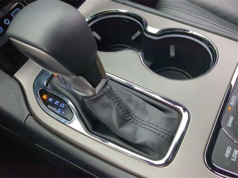 Certified 2021 Jeep Grand Cherokee Limited AWD/4WD image 34