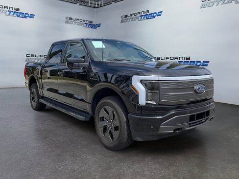 Used 2022 Ford F150 Lightning Lariat AWD/4WD image 3