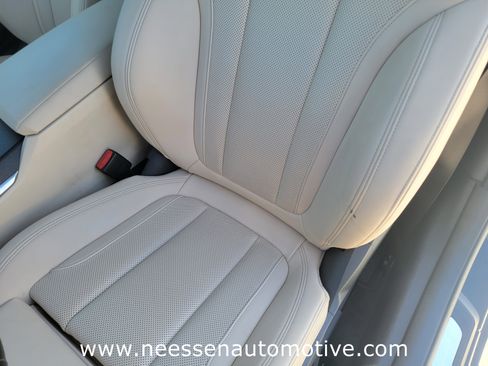 Used 2023 BMW 430i 430i Convertible w/ Premium Package image 17