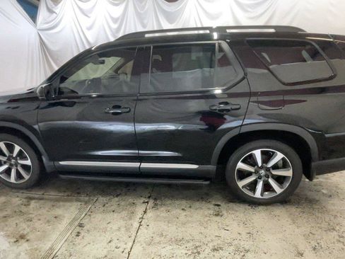 Used 2023 Honda Pilot Elite image 9
