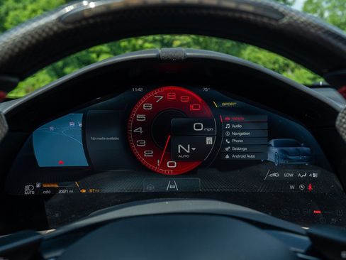 Used 2024 Ferrari Roma Spider RWD image 37