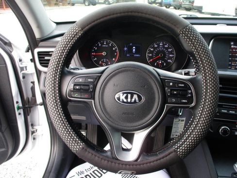 Used 2018 Kia Optima S w/ Panoramic Sunroof Package FWD image 14