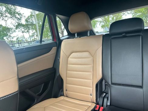 Certified 2024 Volkswagen Atlas Cross Sport SEL image 12