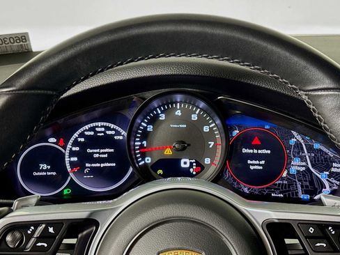 Used 2022 Porsche Cayenne image 13