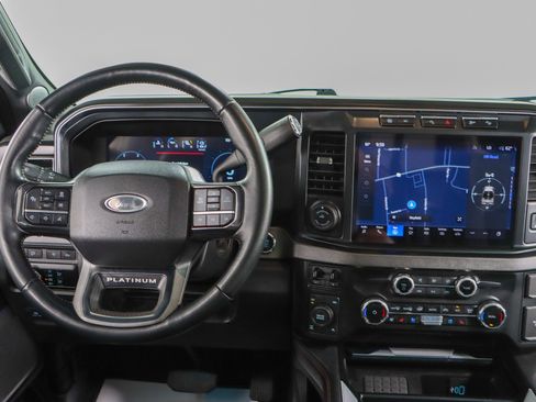 Used 2024 Ford F250 Platinum image 18