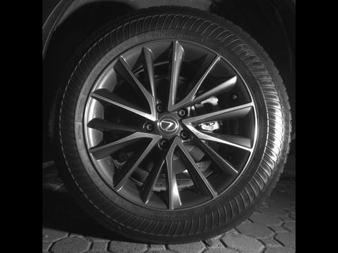 Used 2024 Lexus NX 250 FWD w/ Towing Package (2000 Lbs) image 10