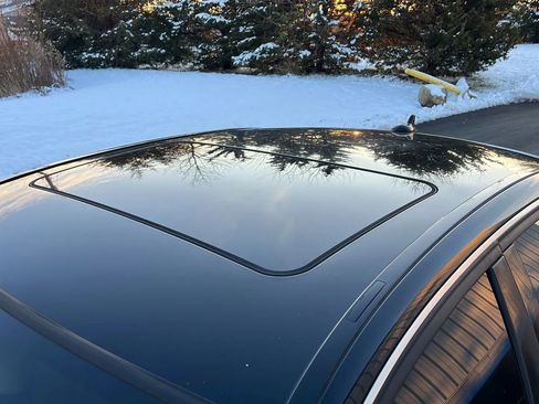 Used 2012 Mercedes-Benz C 250 Sedan image 8