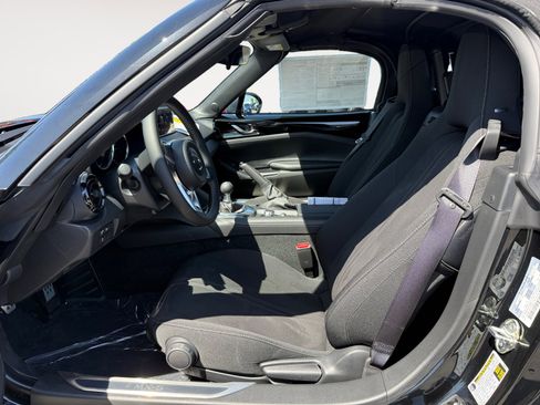 New 2026 MAZDA MX-5 Miata Club w/ Interior Package RWD image 10