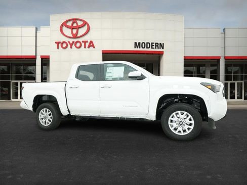 New 2025 Toyota Tacoma SR5 image 28