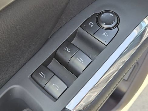 Used 2026 Chevrolet Traverse LT AWD/4WD image 25