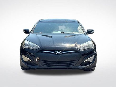 Used 2015 Hyundai Genesis 3.8 RWD image 10