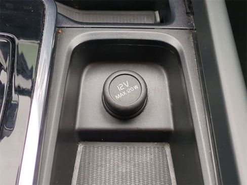 Used 2024 Volvo S60 B5 Core image 31