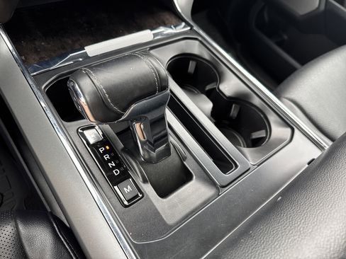 Certified 2022 Ford F150 Lariat w/ Equipment Group 502A High image 24