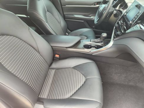 Used 2023 Toyota Camry SE w/ Convenience Package FWD image 17