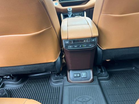 Used 2020 Toyota Highlander Platinum image 35