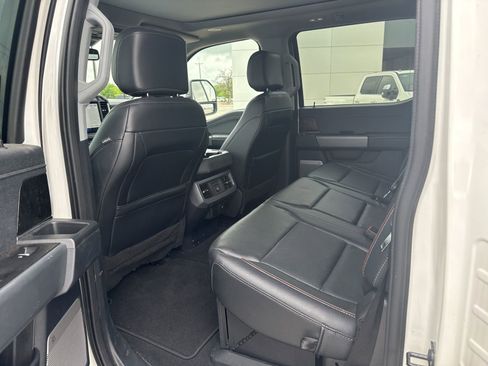 Used 2024 Ford F250 Lariat w/ Lariat Ultimate Package image 11