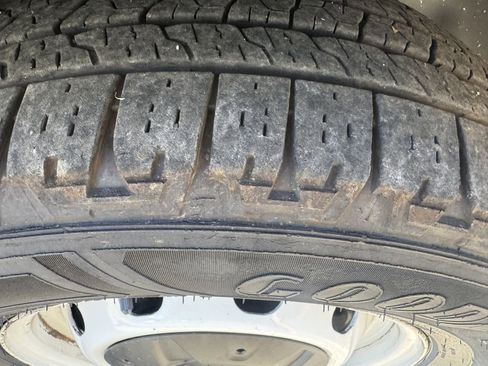 Used 2019 Ford Transit 150 148 Medium Roof image 16