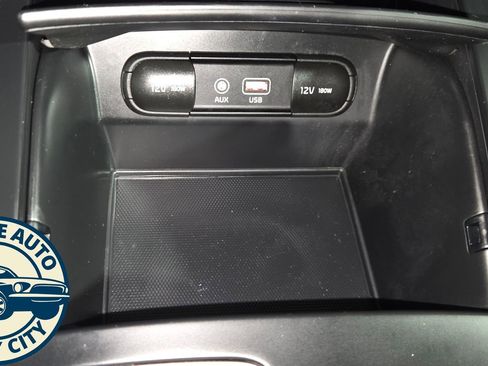 Used 2019 Kia Sorento S AWD/4WD image 16