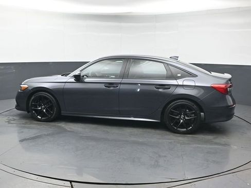 Used 2022 Honda Civic Sport image 3