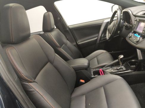 Used 2018 Toyota RAV4 SE w/ Power Extra Value Package FWD image 21