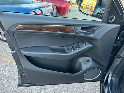 Used 2016 Audi Q5 2.0T Premium Plus w/ Technology Package image 18