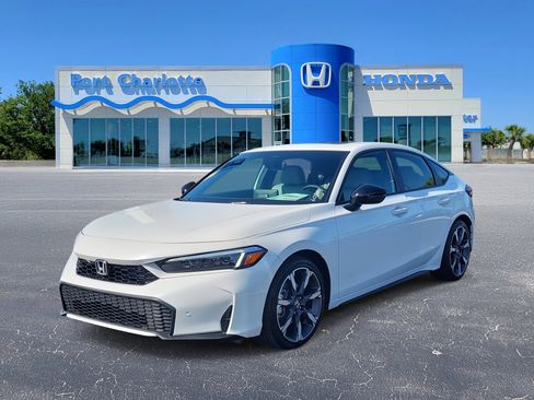 New 2025 Honda Civic Sport Touring image 2