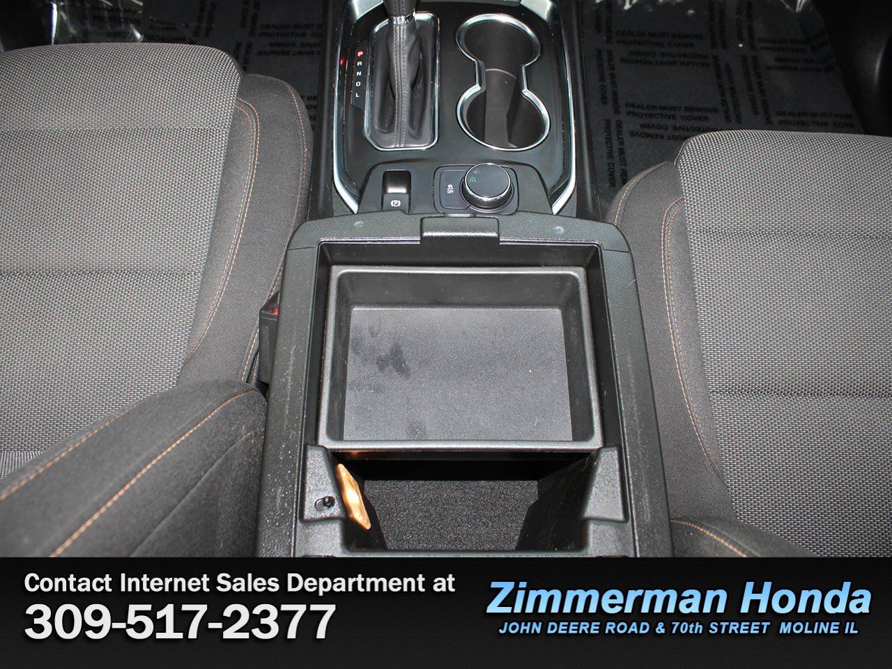 Used 2019 Chevrolet Traverse LT FWD image 18