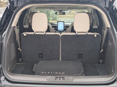 Used 2023 Ford Explorer Platinum w/ Technology Package image 13