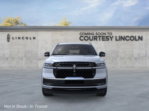 New 2026 Lincoln Navigator L Reserve AWD/4WD image 6