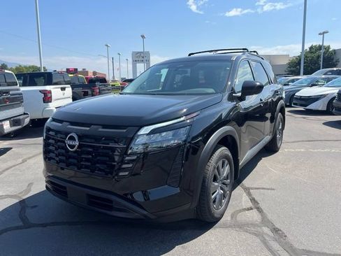 New 2026 Nissan Pathfinder SV w/ Cargo Package AWD/4WD image 6