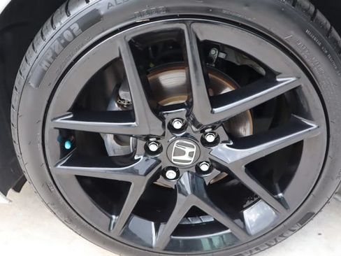 Used 2023 Honda Civic Sport image 40
