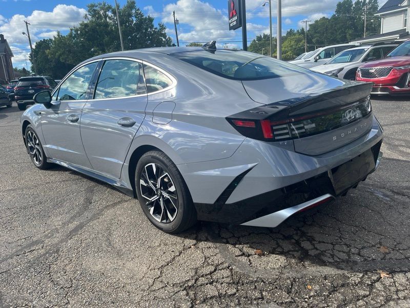 Used 2024 Hyundai Sonata SEL AWD/4WD image 7