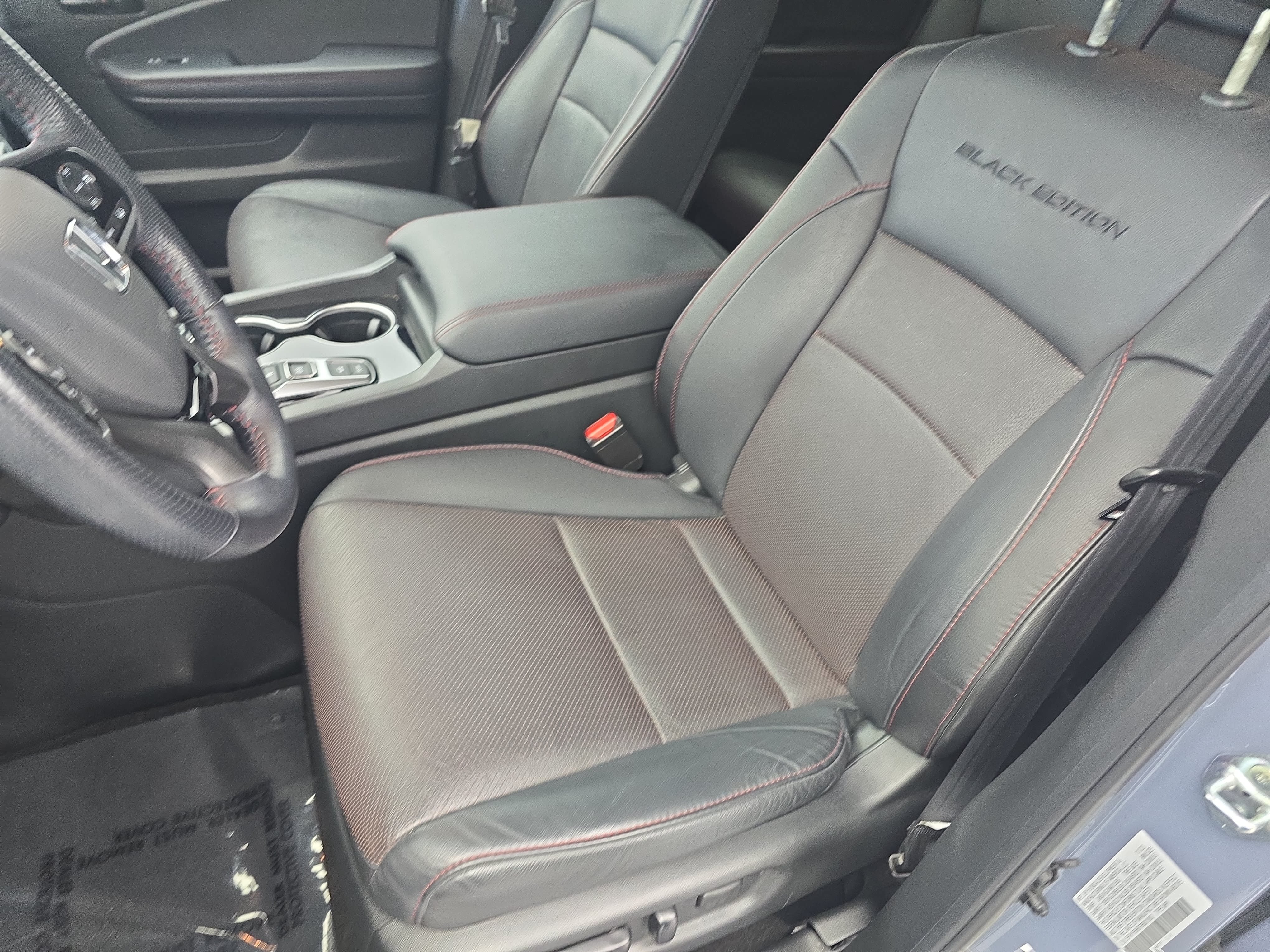 Used 2024 Honda Passport Black Edition image 15