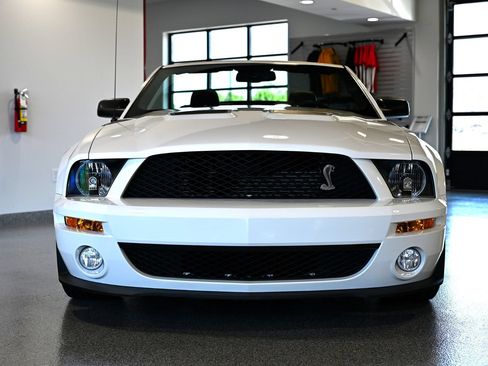 Used 2008 Ford Mustang Shelby GT500 RWD image 2