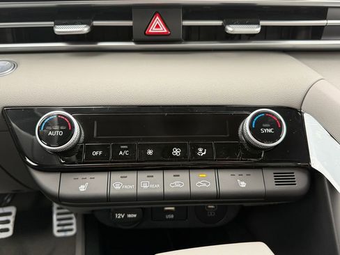 New 2026 Hyundai Elantra SEL Sport FWD image 17