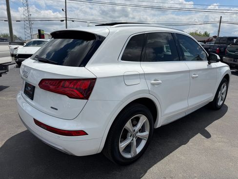 Used 2020 Audi Q5 2.0T Premium Plus w/ Premium Plus Package AWD/4WD image 3