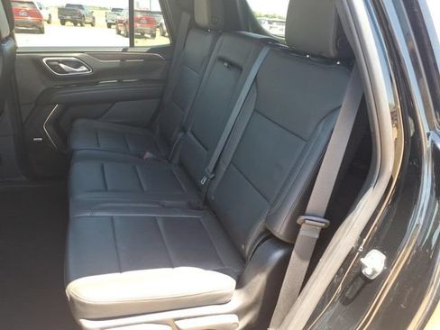 Used 2024 Chevrolet Tahoe LT RWD image 11