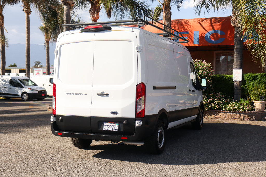 Used 2024 Ford Transit 250 148 Medium Roof RWD image 10