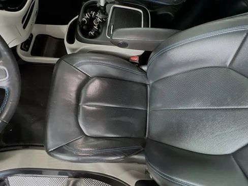 Used 2021 Chrysler Pacifica Touring-L w/ Premium & Safety Sphere Group FWD image 20