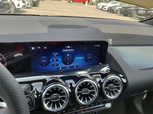 New 2025 Mercedes-Benz GLA 250 GLA 250 image 19